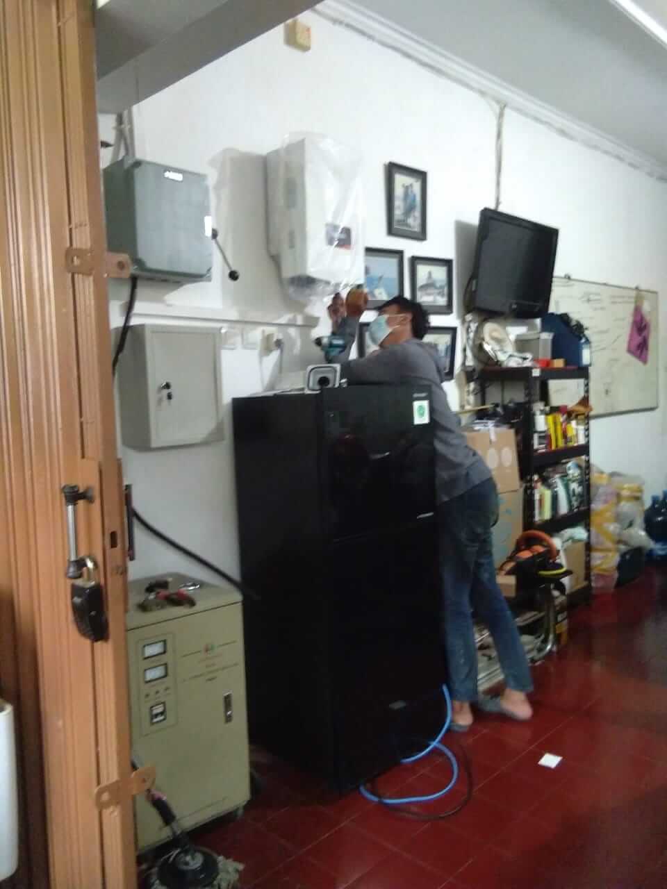PROYEK PEMASANGAN PANEL SURYA JARWINN